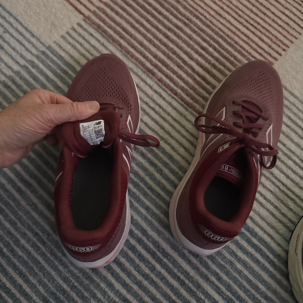New Balance Maroon Lace-Up Stability Running Shoes